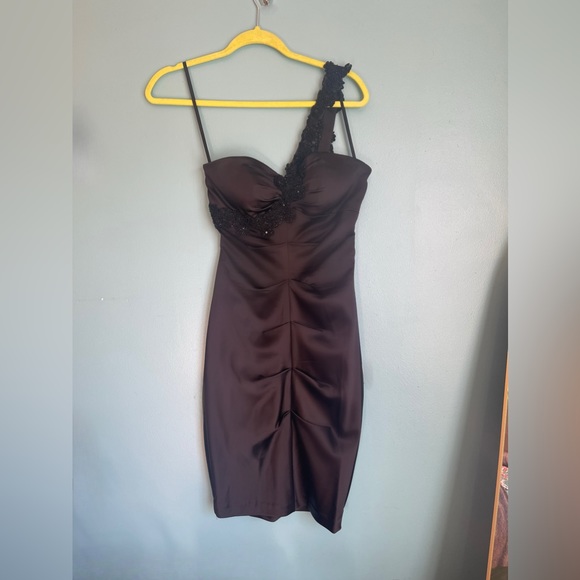 Xscape Asymmetrical Beaded Strap Ruched Mini Dress - Picture 6 of 7